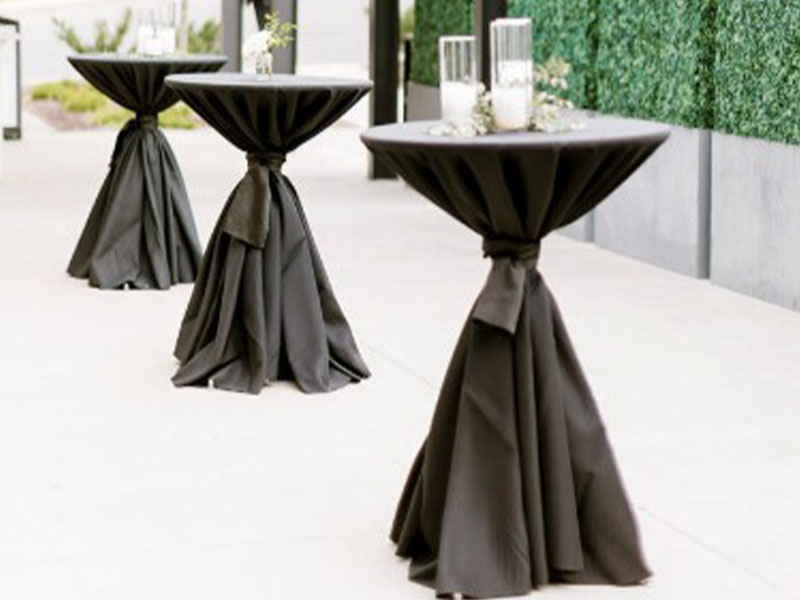 Скатерть черная круглая для коктейльного стол