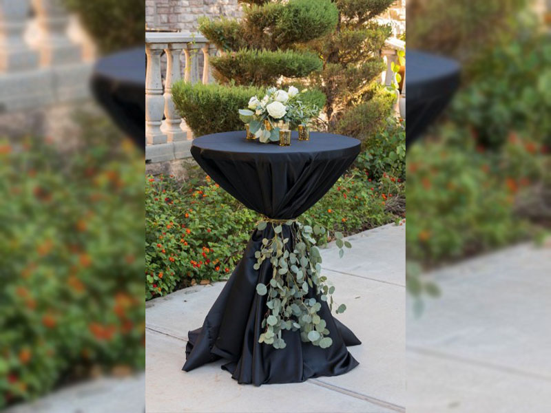 Скатерть черная круглая для коктейльного стол