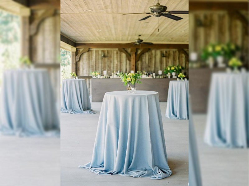 Скатерть круглая для коктейльного стола голубая