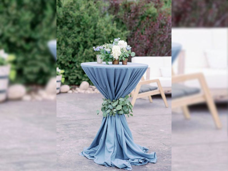 Скатерть круглая для коктейльного стола голубая