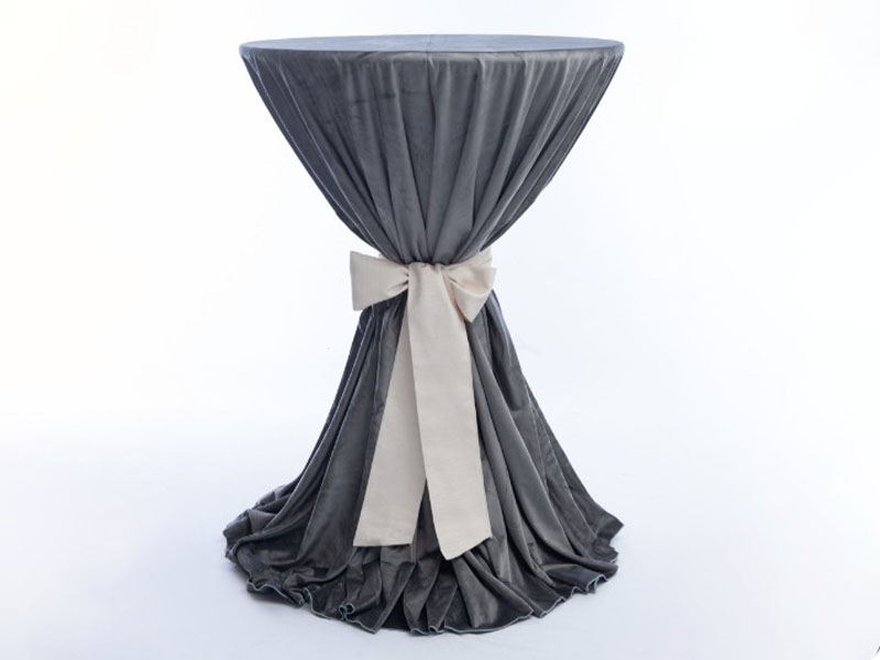 Скатерть серая круглая для коктейльного стола