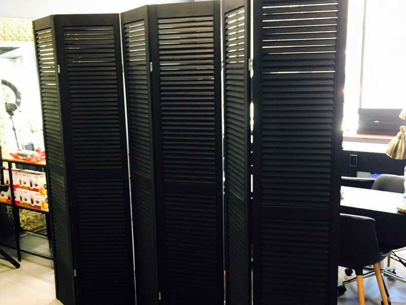 Складная ширма чёрная