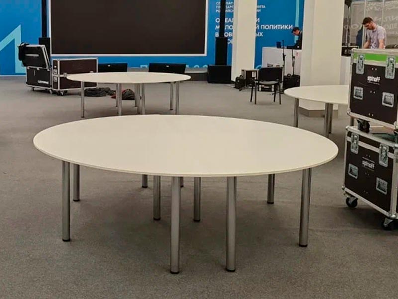 Стол банкетный d 240см