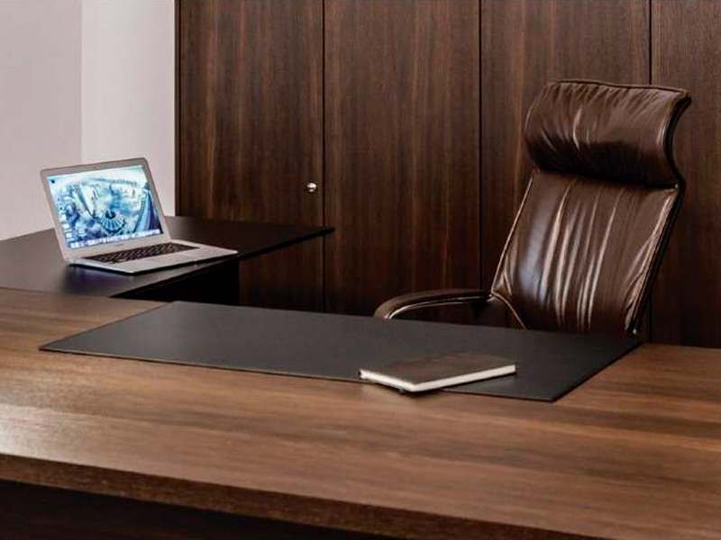 Стол для конференций