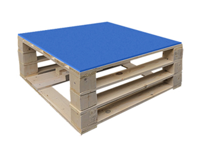 Стол паллетный журнальный деревянный с синей столешницей