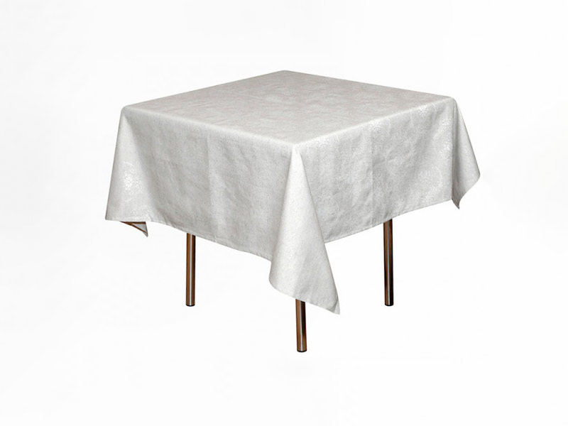 Стол квадратный под скатерть