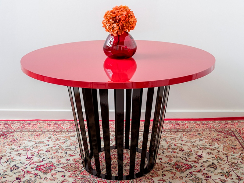 Стол со столешницей бордового цвета D1200