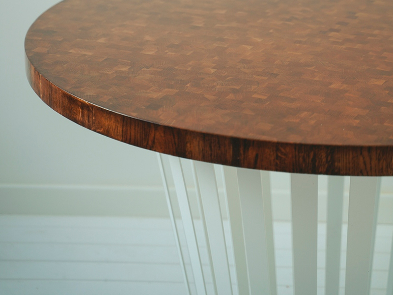 Стол со столешницей из дуба D1200