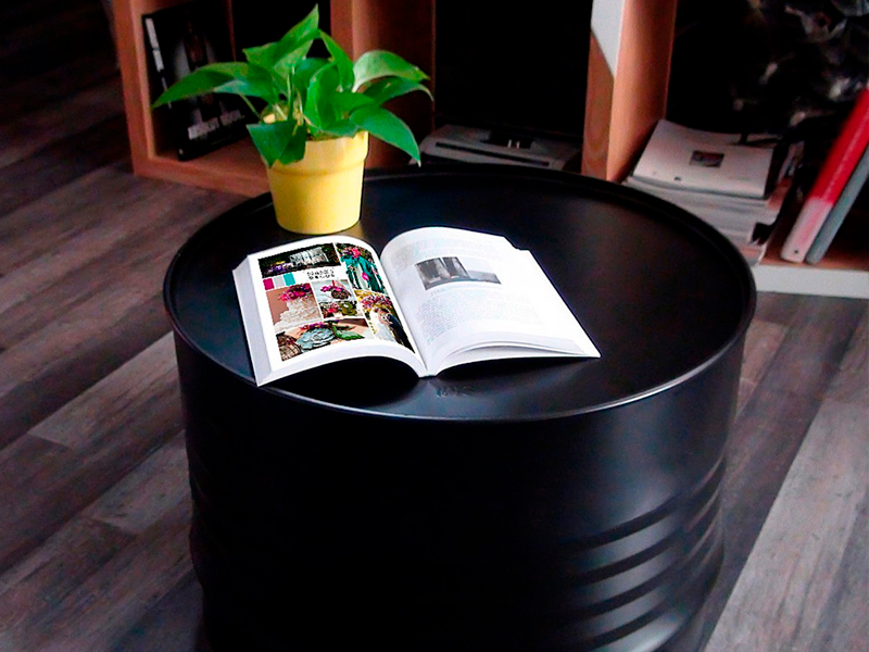 Стол журнальный из бочки чёрный