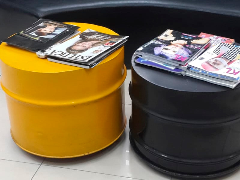 Стол журнальный из бочки жёлтый