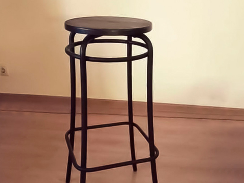 Стул барный чёрный металлический