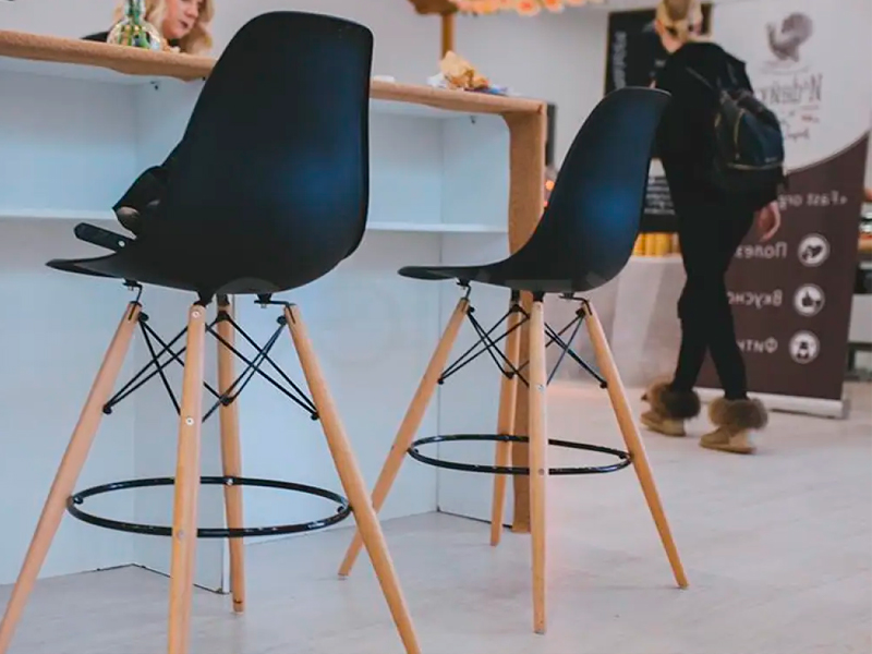 Стул барный Eames чёрный