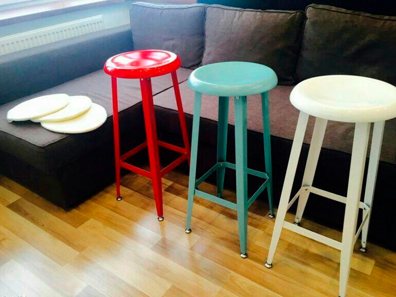 Стул барный металлический белый