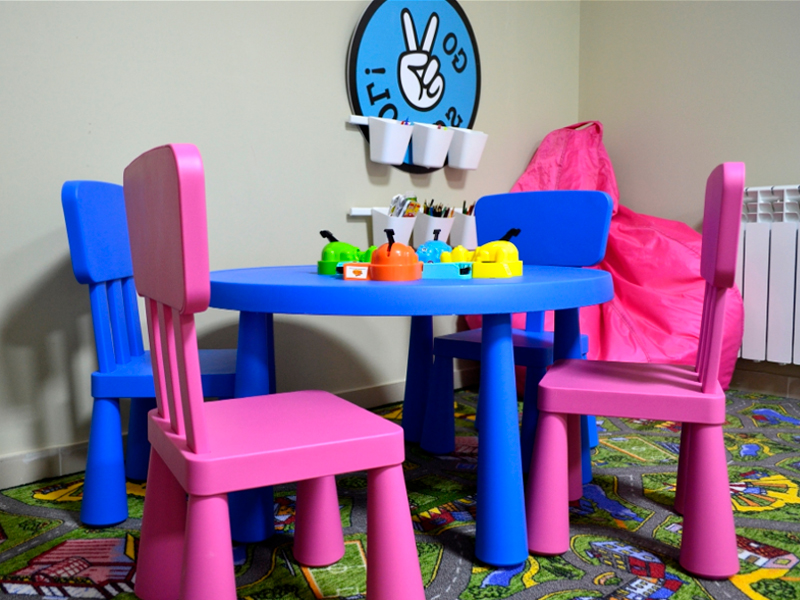 Детский стульчик Mammut розовый