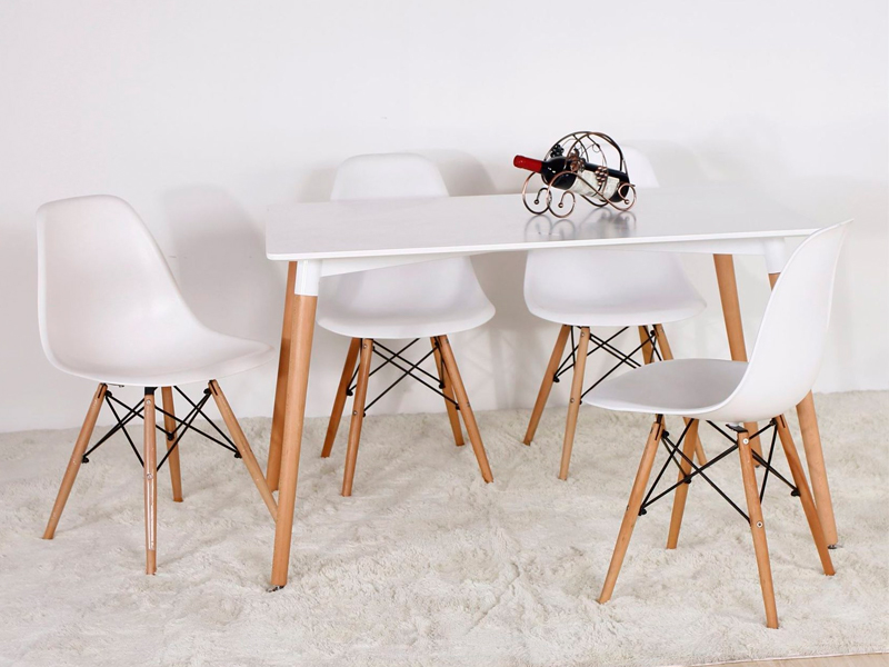 Стул Eames белый