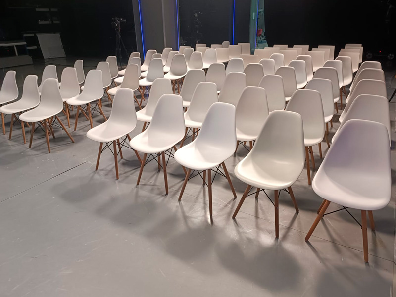 Стул Eames белый