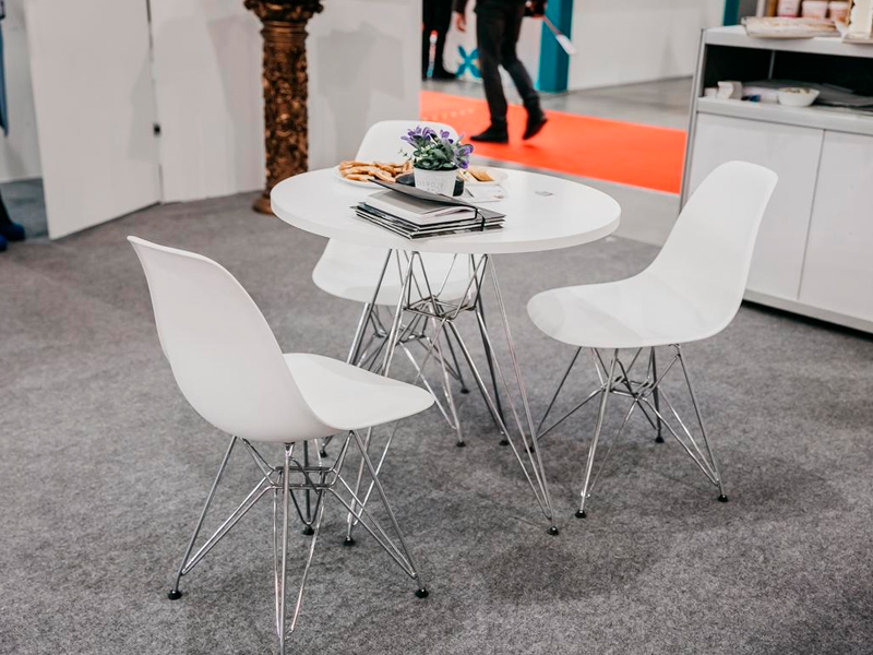 Стул Eames металл белый