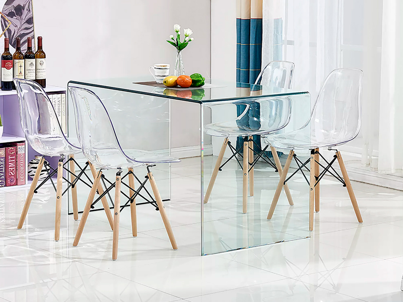 Стул Eames прозрачный