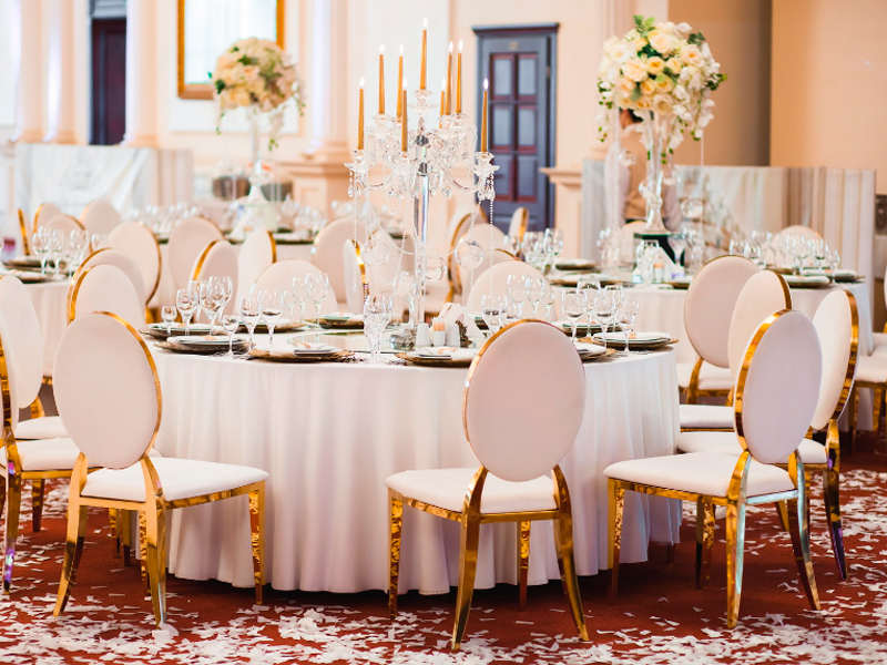 Стул Laval Gold с белой обивкой