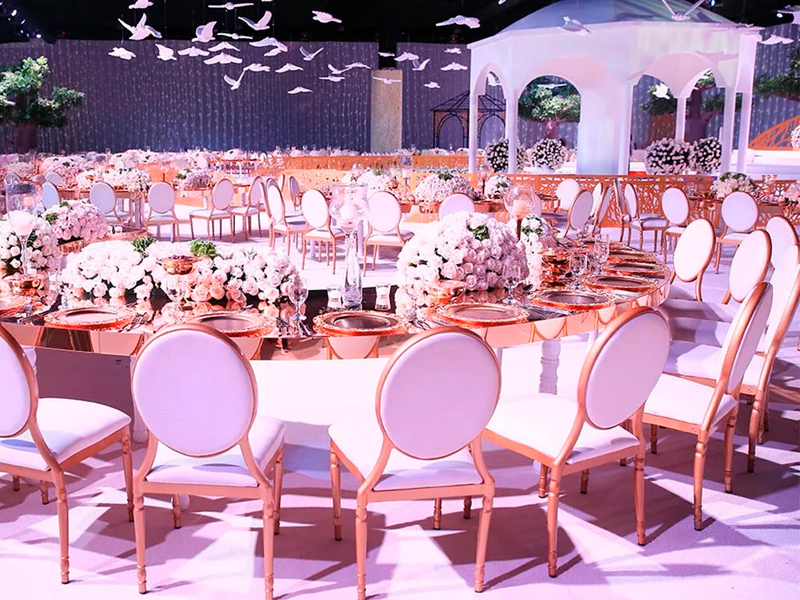 Стул Laval Gold с белой обивкой