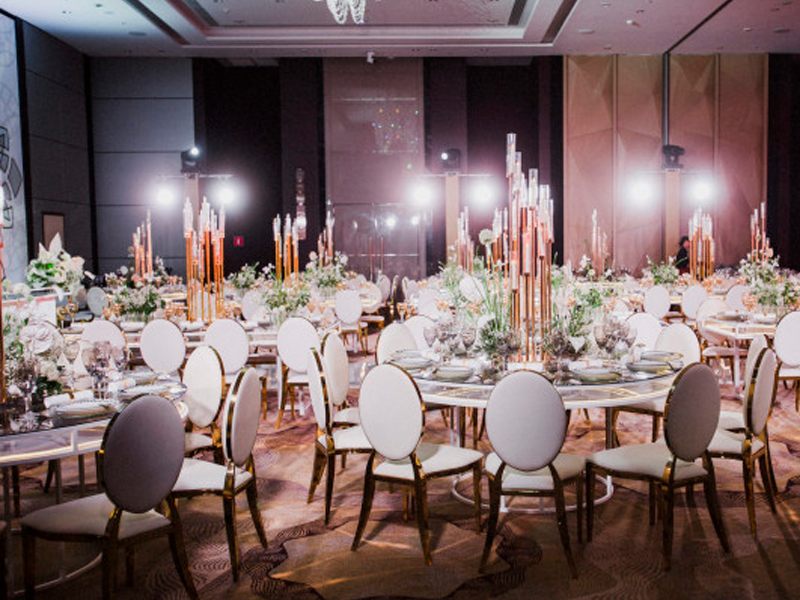 Стул Laval Gold с обивкой из серого бархата