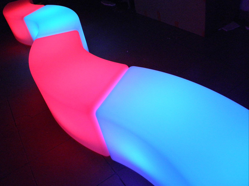 Светодиодная лавка-змейка