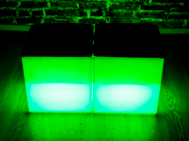 Светящийся пуфик