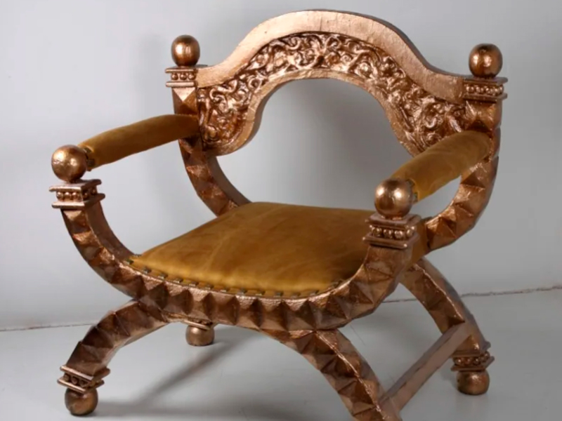 Трон Боярский