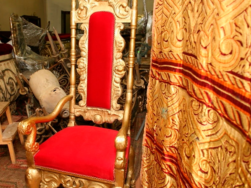 Трон Царский