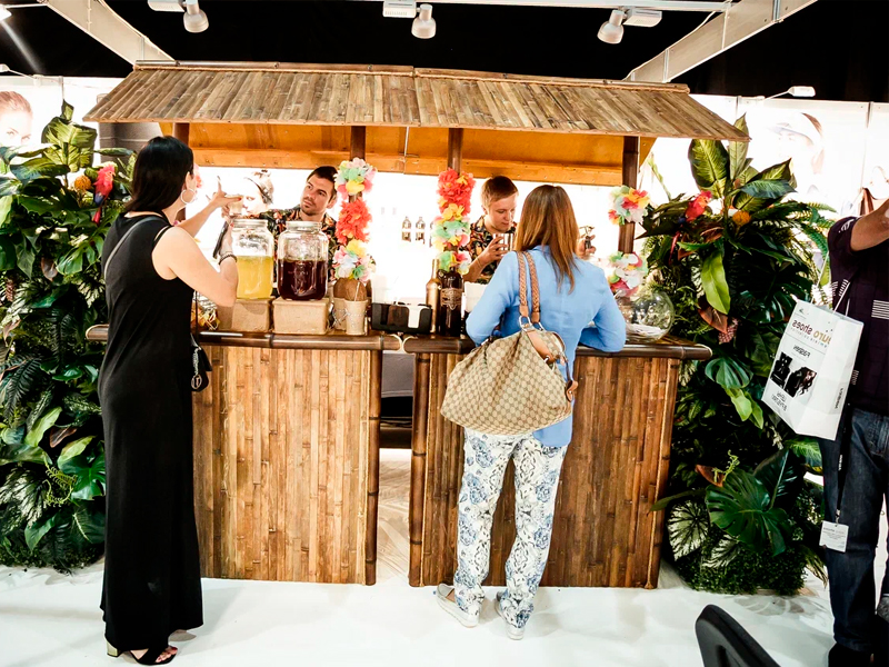 Тропическая барная стойка