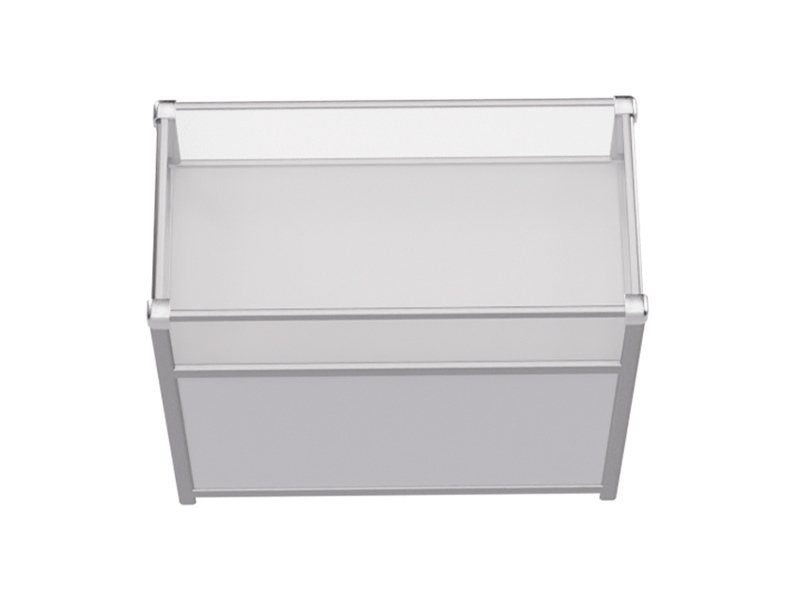 Витрина низкая прямоугольная бело-серебристая