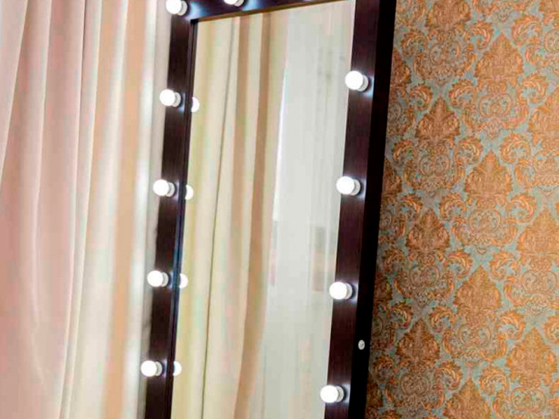 Зеркало Долина грёз коричневое