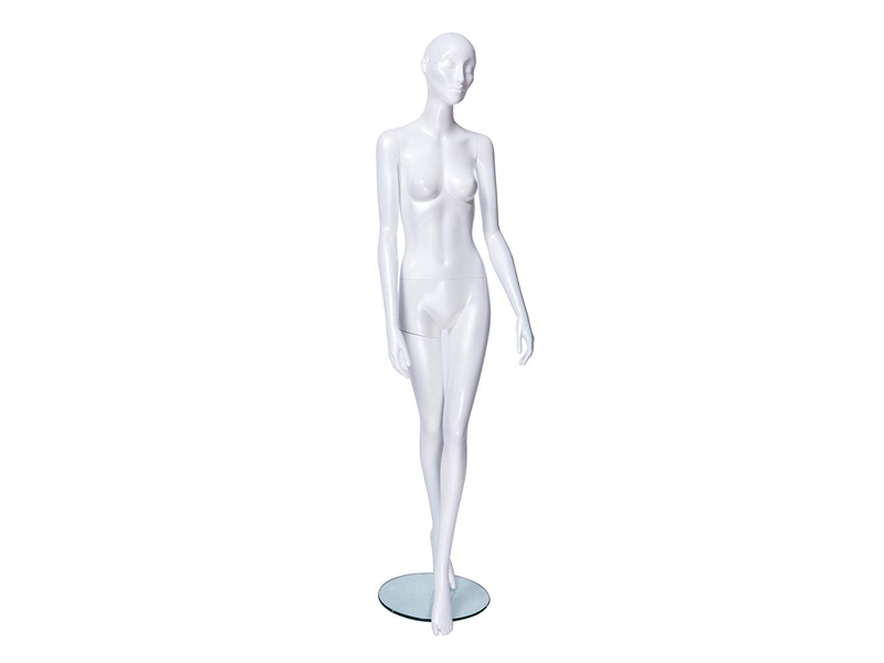 Женский абстрактный манекен